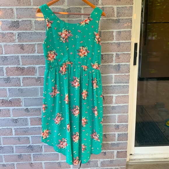 Pink Martini Sleeveless Dress - Picture 2 of 4